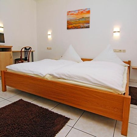 Zewener Hof - Garni Hotel Trier Szoba fotó